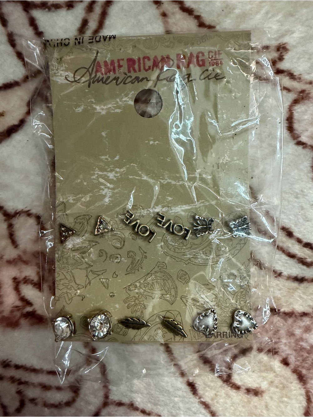 💕 NWT dainty silver earrings